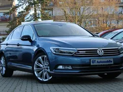 Blau Gebraucht 2015 VW Passat Limousine | 15.999 € (Fairer Preis)