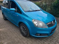 Blau Gebraucht 2005 Opel Zafira Van / Kleinbus | 1.000 € (Superpreis)