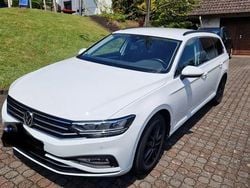 Weiß Gebraucht 2021 VW Passat Business Kombi | 19.700 € (Fairer Preis)