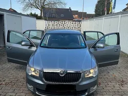 Grau Gebraucht 2009 Skoda Superb Ambition Limousine | 4.600 € (Guter Preis)