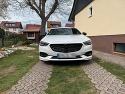 Weiß Gebraucht 2018 Opel Insignia Exklusiv Limousine | 19.000 € (Fairer Preis)