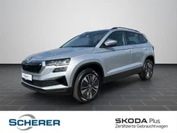 Brillantsilber metallic (metallic) Gebraucht 2023 Skoda Karoq Style SUV | 28.000 € (Superpreis)