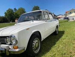 Weiß Gebraucht 1972 Alfa Romeo Giulia Super Limousine | 45.000 €