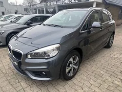 Grau Gebraucht 2015 BMW 220 Active Tourer Basis Van / Kleinbus | 12.999 € (Fairer Preis)