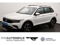 Oryxweiß perlmutteffekt (metallic) Gebraucht 2023 VW Tiguan Life SUV | 31.880 € (Etwas zu teuer)