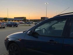 Blau Gebraucht 2004 Ford Focus Kombi | 1.750 € (Fairer Preis)