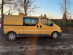Gelb Gebraucht 2008 Renault Trafic Van / Kleinbus | 1.650 €
