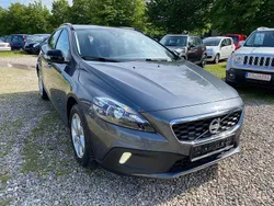 Grau Gebraucht 2014 Volvo V40 CC Kinetic Kombi | 10.950 € (Etwas zu teuer)