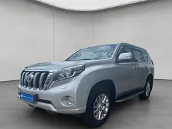 Silber Gebraucht 2016 Toyota Land Cruiser Executive SUV | 33.390 € (Guter Preis)