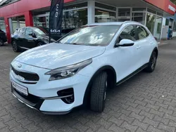 Weiß Gebraucht 2020 Kia XCeed Spirit SUV | 15.890 € (Fairer Preis)