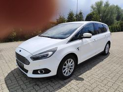 Weiß Gebraucht 2016 Ford S-MAX Titanium Van / Kleinbus | 13.400 € (Fairer Preis)