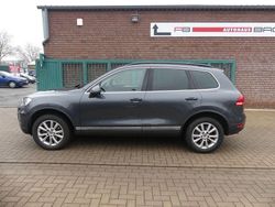 Dark flint gray metallic Gebraucht 2014 VW Touareg SUV | 17.990 € (Etwas zu teuer)