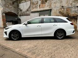 Weiß Gebraucht 2020 Kia Ceed Sportswagon Vision Kombi | 13.900 € (Fairer Preis)
