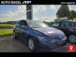 Blau Gebraucht 2022 VW Golf VIII Life Limousine | 21.449 € (Fairer Preis)
