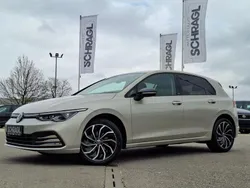 Silber Gebraucht 2023 VW Golf VIII Move Kleinwagen | 25.980 € (Guter Preis)