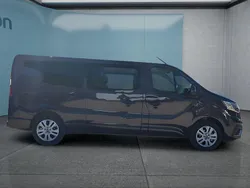 Schwarz Neu 2025 Renault Trafic Van | 42.599 € (Teuer)