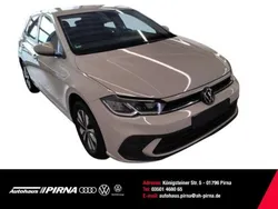 Grau Gebraucht 2024 VW Polo Move Limousine | 18.830 € (Guter Preis)