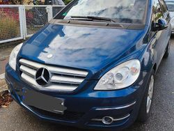 Blau Gebraucht 2009 Mercedes B200 Van / Kleinbus | 5.500 € (Fairer Preis)