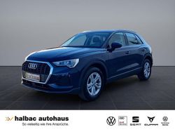 Kosmosblau metallic Gebraucht 2019 Audi Q3 Ambiente SUV | 24.420 € (Fairer Preis)