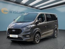 Grau Gebraucht 2022 Ford Tourneo Van / Kleinbus | 40.749 € (Etwas zu teuer)