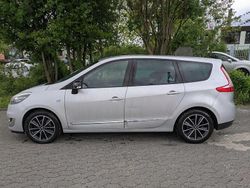 Silber Gebraucht 2013 Renault Grand Scénic III Bose Edition Van / Kleinbus | 3.333 € (Superpreis)