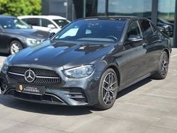 Grün Gebraucht 2020 Mercedes E400 AMG line Limousine | 32.500 € (Etwas zu teuer)