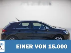 Schwarz metallic Gebraucht 2016 Citroën C4 SELECTION | 9.050 € (Guter Preis)