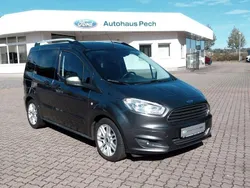 Magneticgraumetallic Gebraucht 2018 Ford Tourneo Courier Titanium Van / Kleinbus | 14.780 € (Etwas zu teuer)