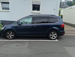 Blau Gebraucht 2013 VW Sharan Comfortline Van / Kleinbus | 8.500 €