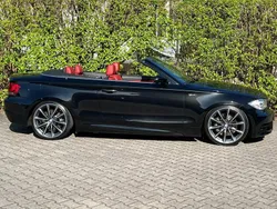 Schwarz Gebraucht 2009 BMW 135 Cabriolet M Sport Cabrio | 16.490 €