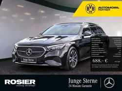 Schwarz / obsidianschwarz (metallic) Gebraucht 2023 Mercedes E200 Avantgarde Kombi | 45.322 € (Fairer Preis)