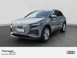 Grau Gebraucht 2022 Audi Q4 e-tron Design SUV | 26.480 € (Fairer Preis)