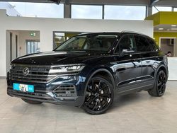 Blau Gebraucht 2018 VW Touareg Basis SUV | 36.995 € (Etwas zu teuer)