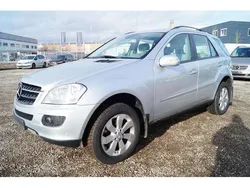 Iridiumsilber metalliclack Gebraucht 2005 Mercedes ML350 SUV | 10.998 € (Fairer Preis)