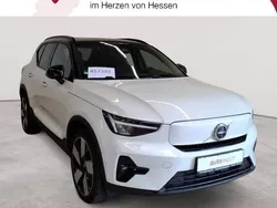 Crystal weißperleffekt Gebraucht 2023 Volvo XC40 Ultimate SUV | 38.990 € (Fairer Preis)