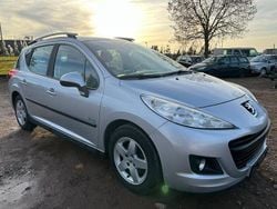 Silber Gebraucht 2010 Peugeot 207 Tendance Kombi | 1.699 € (Guter Preis)