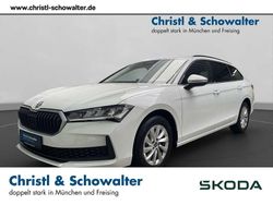 Purity weiss Gebraucht 2025 Skoda Superb Kombi | 30.911 €