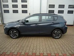 Grau Gebraucht 2023 Hyundai Bayon SUV | 23.400 € (Fairer Preis)