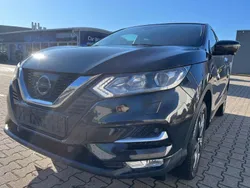 Schwarz Gebraucht 2017 Nissan Qashqai N-Connecta SUV | 13.100 € (Fairer Preis)