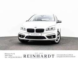 Alpinweiss iii Gebraucht 2018 BMW 218 Active Tourer Sport Line Van / Kleinbus | 14.350 € (Guter Preis)