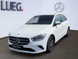 Polarweiß Gebraucht 2020 Mercedes B180 Van / Kleinbus | 19.990 € (Guter Preis)