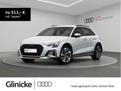 Weiß (gletscherweiß metallic) Neu 2025 Audi A3 Ambiente Limousine | 38.991 € (Etwas zu teuer)