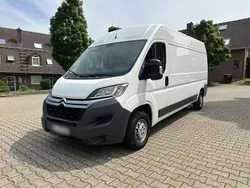 Weiß Gebraucht 2017 Citroën Jumper Van / Kleinbus | 14.999 €