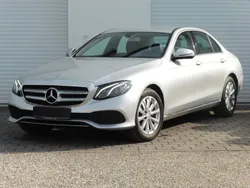Iridiumsilber Gebraucht 2016 Mercedes E220 Avantgarde Limousine | 24.890 € (Fairer Preis)