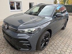 Grau Neu 2025 VW Tiguan R-line SUV | 55.925 € (Etwas zu teuer)