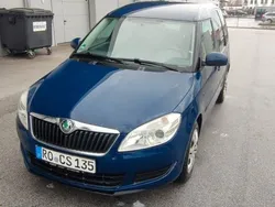 Blau Gebraucht 2013 Skoda Roomster Ambition Van / Kleinbus | 2.222 € (Teuer)