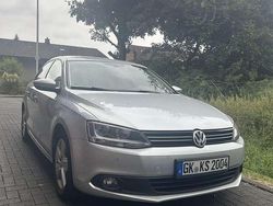 Grau Gebraucht 2012 VW Jetta Comfortline Limousine | 6.300 € (Fairer Preis)