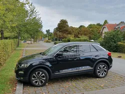 Schwarz Gebraucht 2021 VW T-Roc Active SUV | 25.000 € (Fairer Preis)