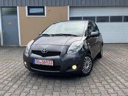 Grau Gebraucht 2011 Toyota Yaris Life Kleinwagen | 5.100 € (Fairer Preis)