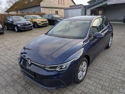 Atlantic blue Gebraucht 2022 VW Golf VIII Life Limousine | 17.900 € (Fairer Preis)